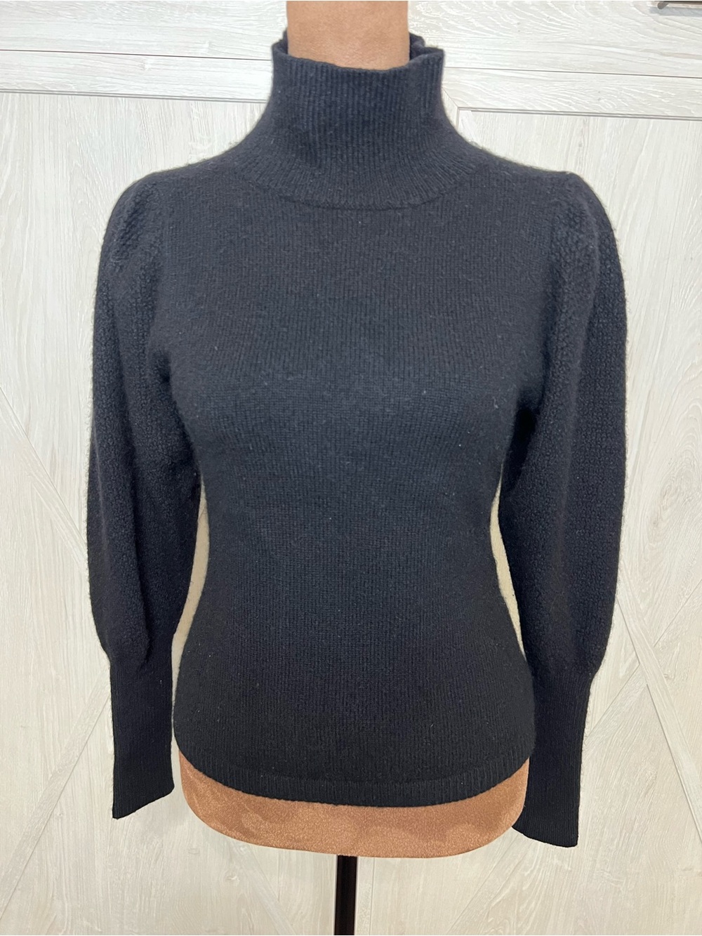 ✨ DVF Diane von Furstenberg Cashmere Wool Turtleneck Puff Sleeve Sweater Black S